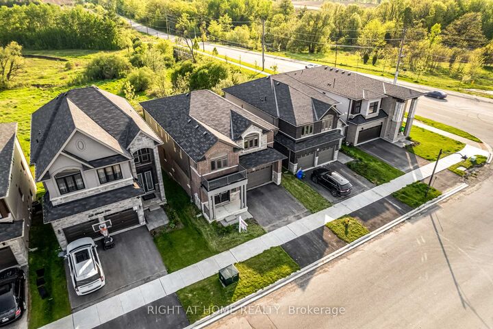 Property Photo:  330 Gillespie Drive  ON N3T 0X1 