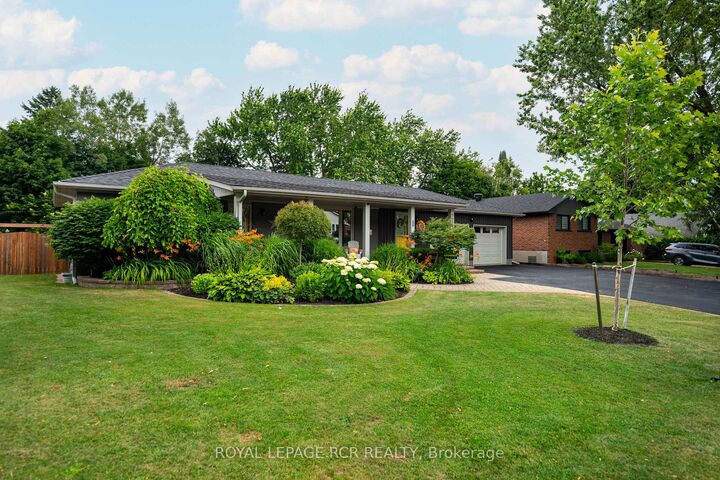 Property Photo:  225 Zina Street  ON L9W 1E9 