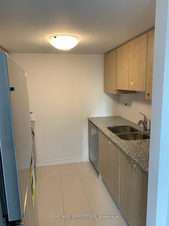 Property Photo: 41 Pumpkin Corner Crescent ON L9J 0T7