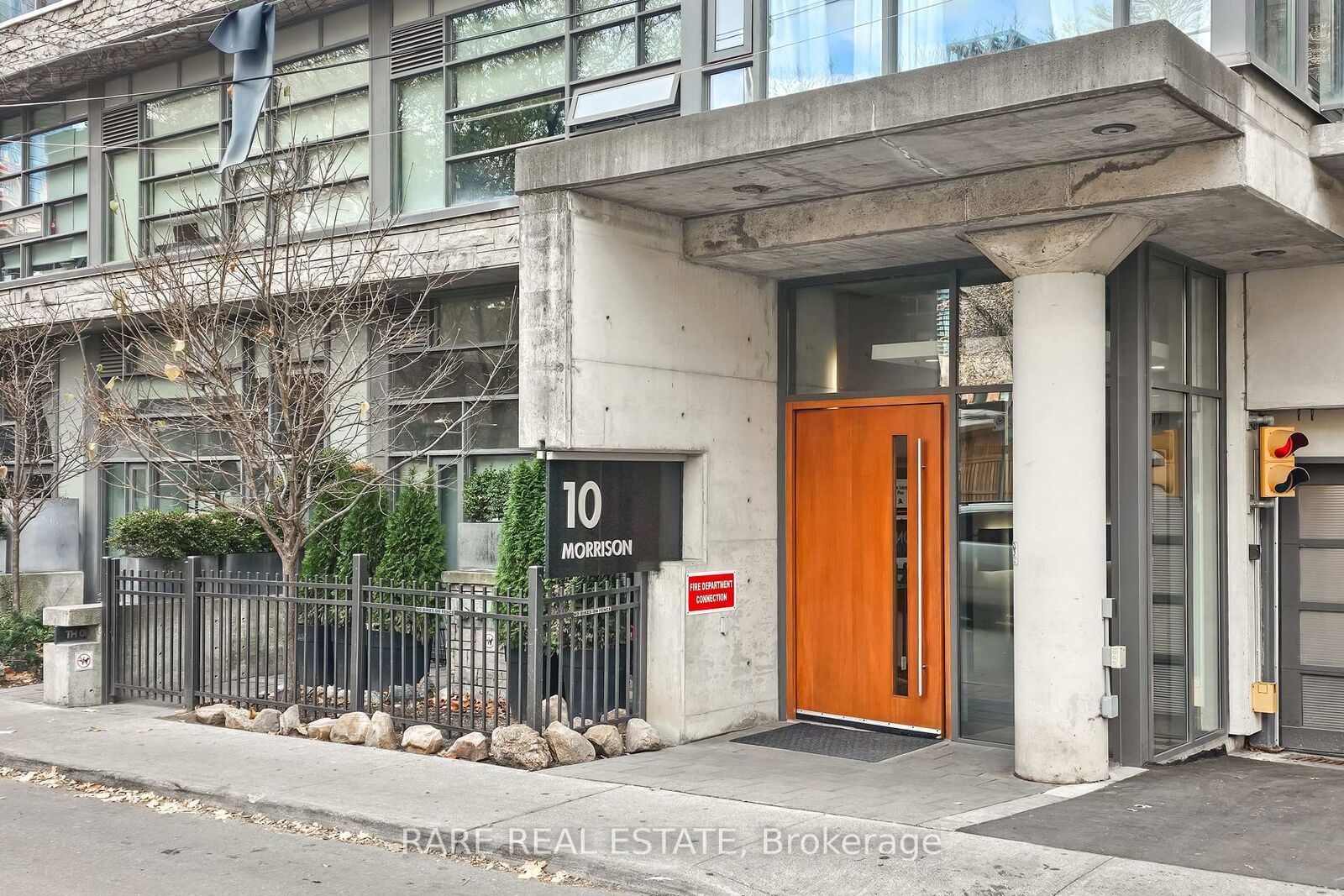 Property Photo: 10 Morrison Street 614 ON M5V 2T8
