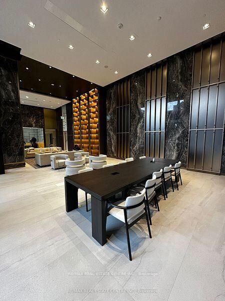 Property Photo:  117 Broadway Avenue 306  ON M4P 1V3 