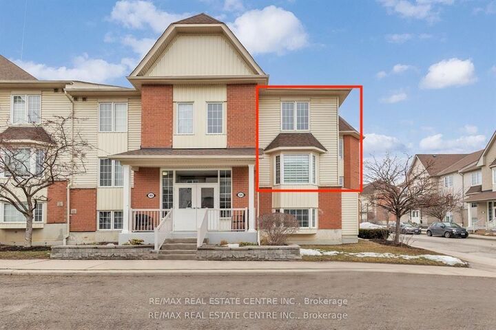 Property Photo:  51 Petra Way 3  ON L1R 0A8 