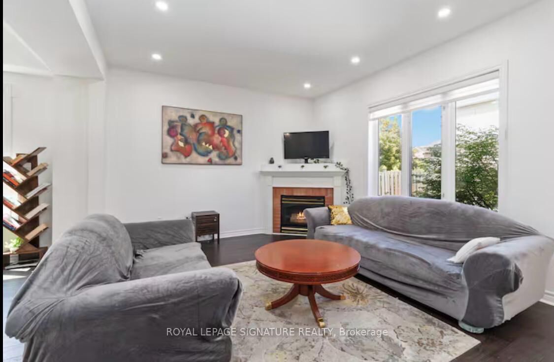 Property Photo:  83 Sundridge Street Upper  ON L7A 1J7 
