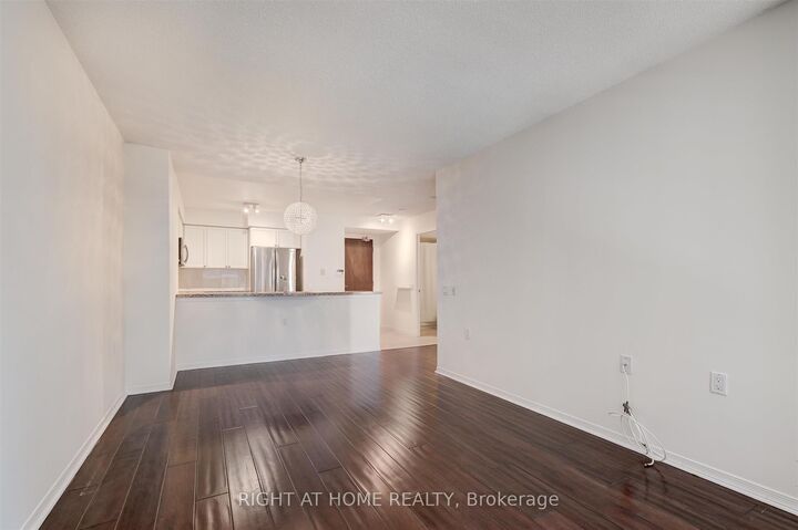 388 Bloor Street E 507 — photo 1
