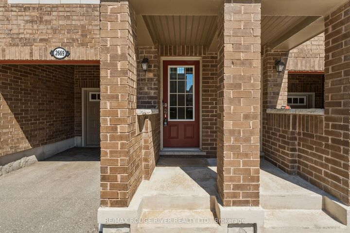 Property Photo:  2669 Deputy Minister Path  ON L1L 0M7 