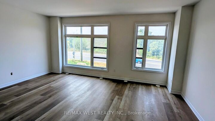 Property Photo:  91 Inverary Crescent  ON L4L 1A7 