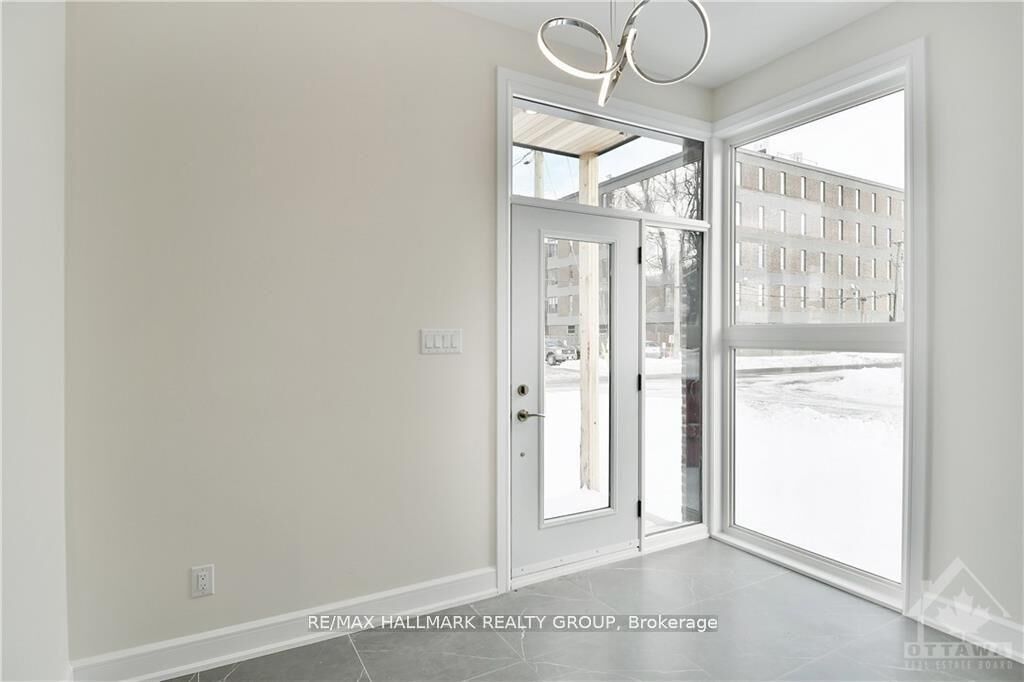 Property Photo: 484 Woodland Avenue ON K2B 7C1