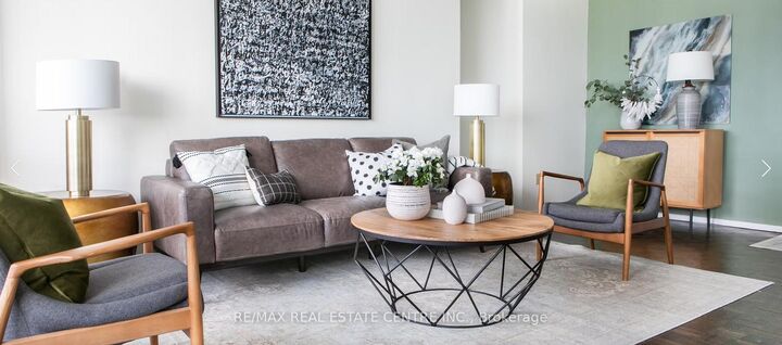 Property Photo:  50 Graydon Hall Drive 2114  ON M3A 3A5 