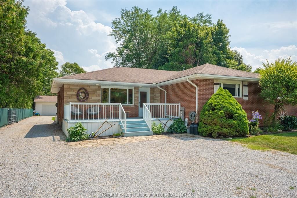 Property Photo: 7138 Benoit Drive ON N0L 2P0