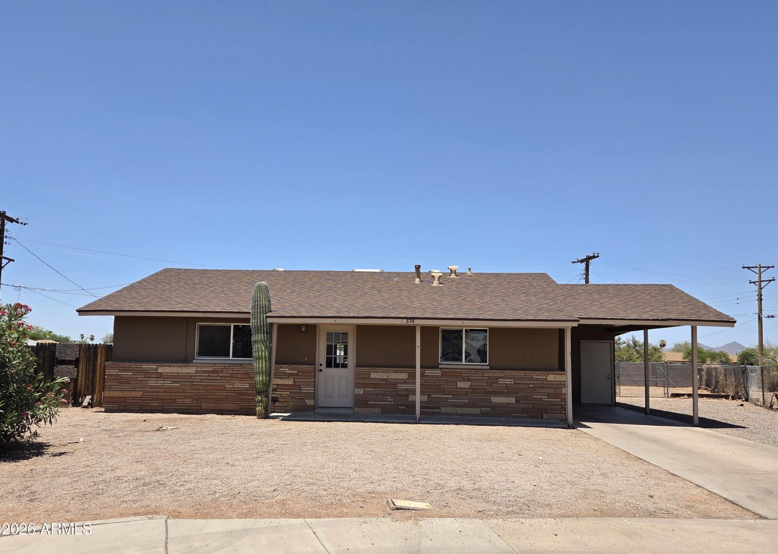 Property Photo:  336 S Weaver Drive  AZ 85120 
