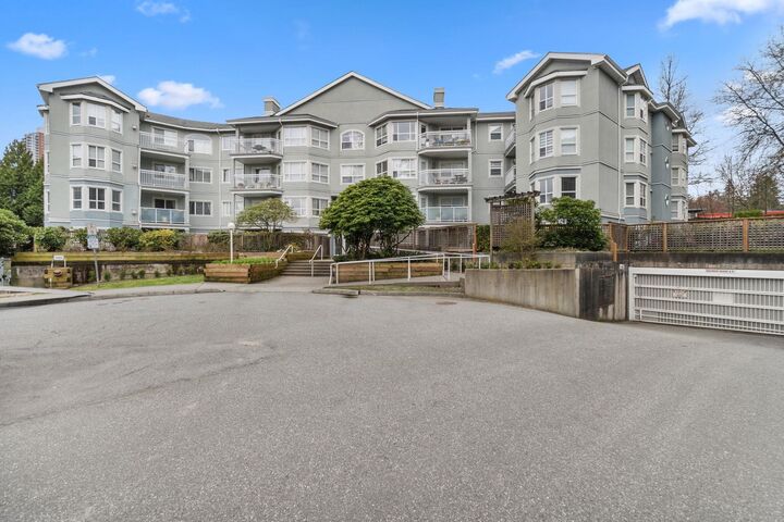 13955 Laurel Drive 405 — photo 1