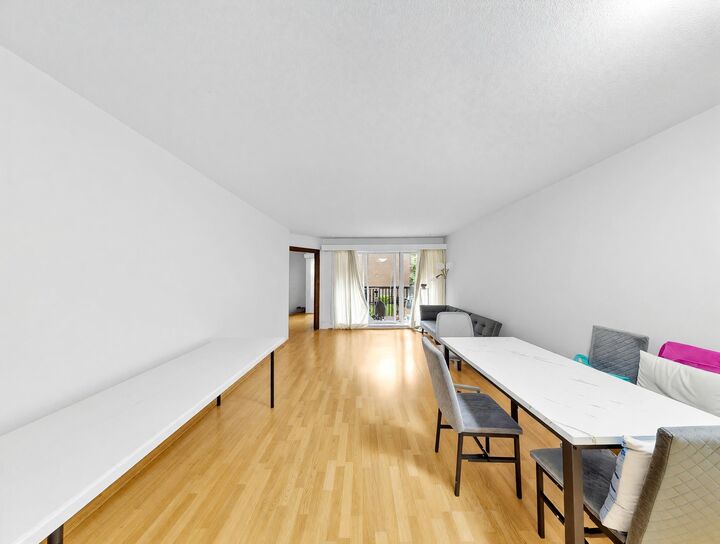 Property Photo: 9857 Manchester Drive 206 BC V3N 4P5