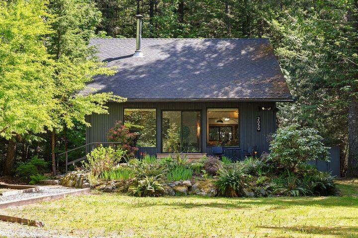 Property Photo: 2050 Midnight Way BC V0N 1H0