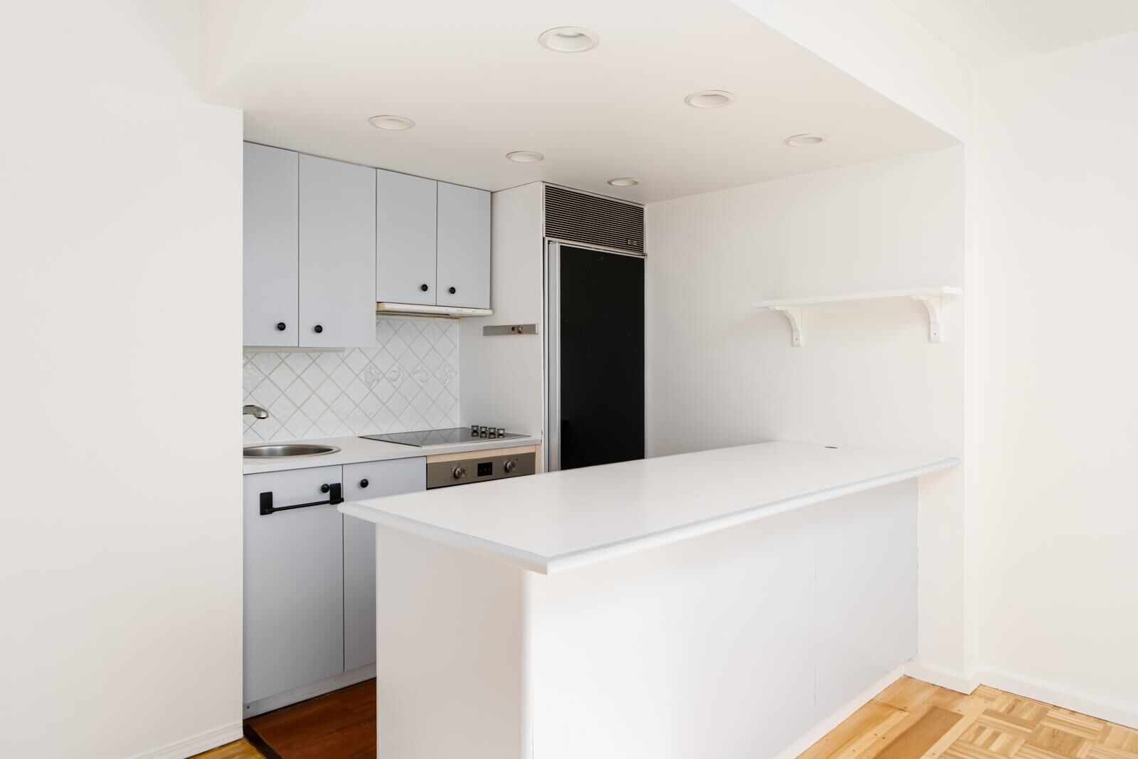 Property Photo:  1534 Harwood Street  BC V6G 1X9 