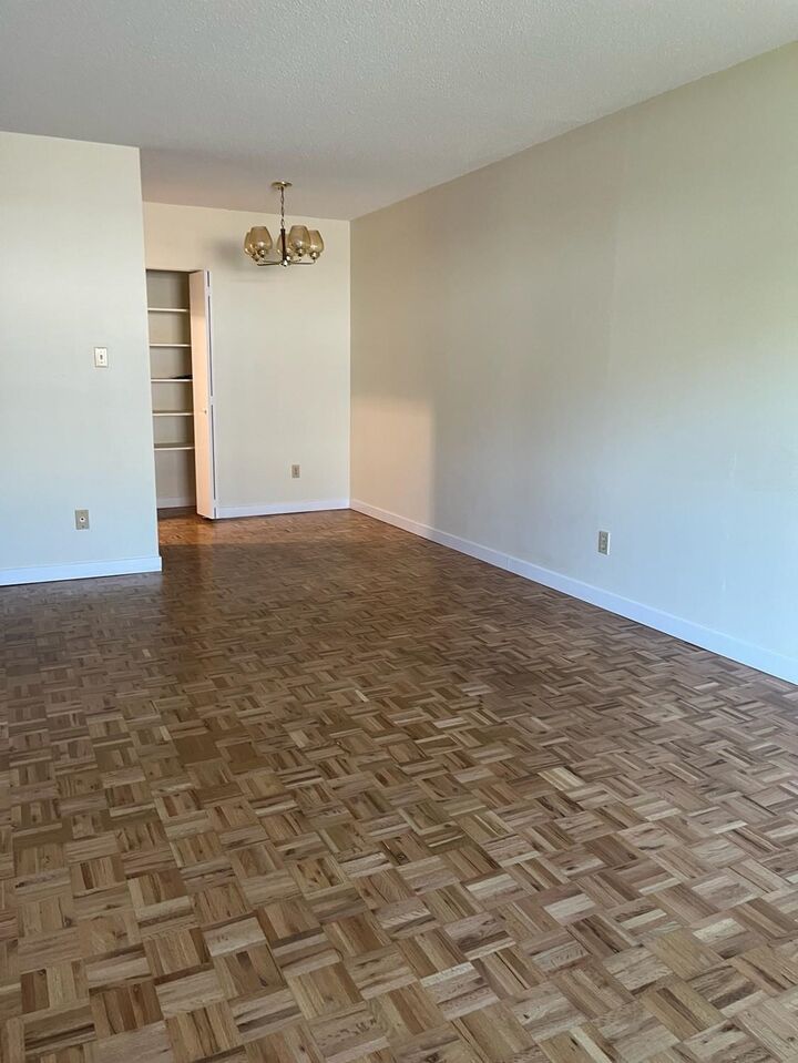 Property Photo:  2025 W 2nd Avenue 214  BC V6J 1J6 