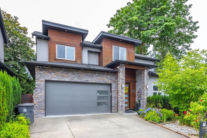 15836 105A Avenue — photo 1