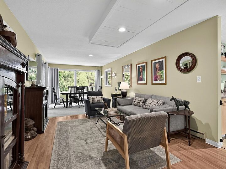 Property Photo: 20195 50 Avenue 38 BC V3A 6R8