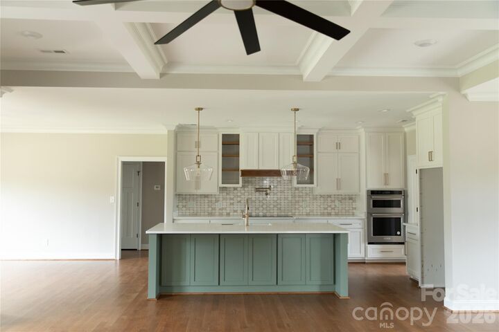 Property Photo: 2927 Tavistock Lane NC 28092