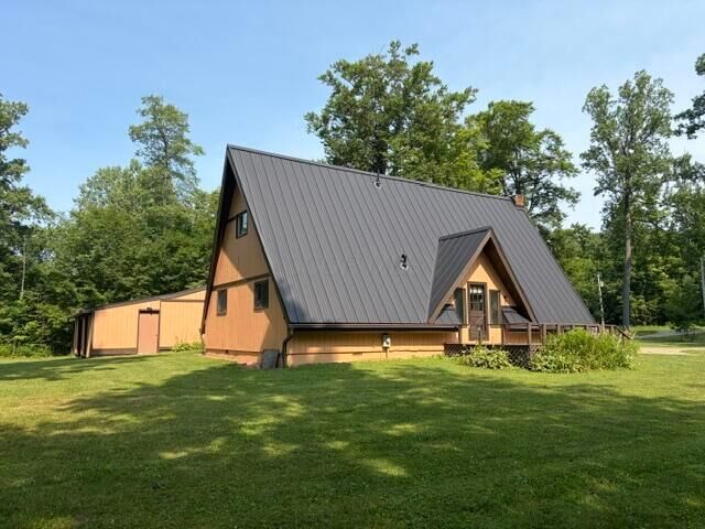 Property Photo: 5560 Township Road 14 OH 43338