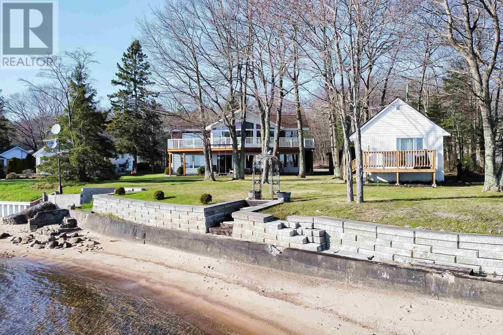 Property Photo: 4463 Second Line West ON P6A 6K4