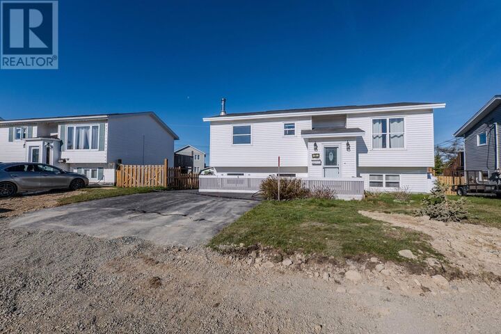 Property Photo: 31 Wyatt Boulevard NL A1N 3K9
