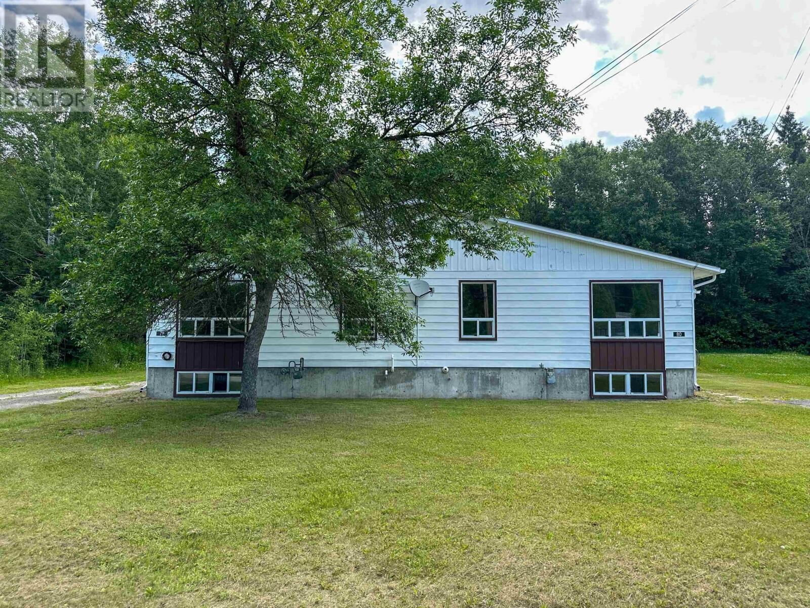 Property Photo: 78/80 Birch Dr ON P0V 1T0