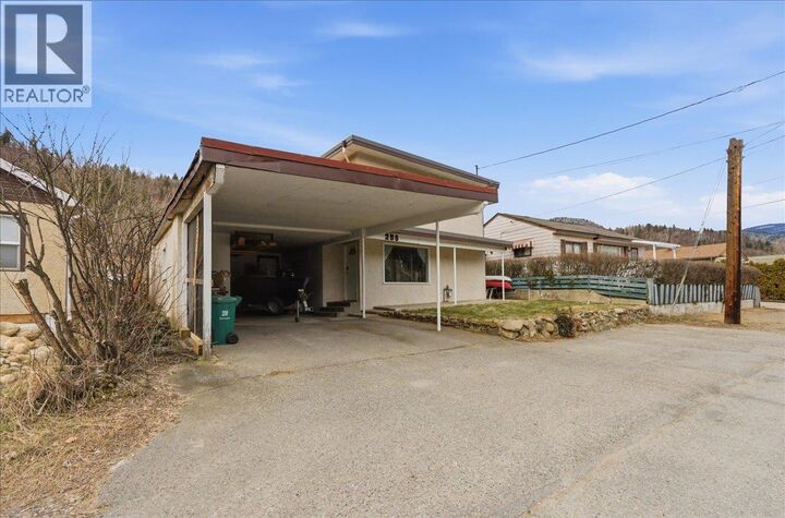 Property Photo: 258 2nd Avenue BC V1R 4V3