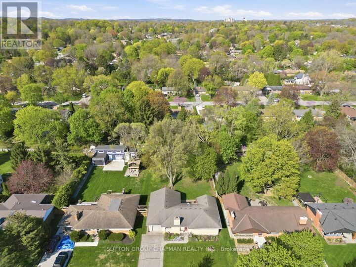 Property Photo:  590 Oakridge Drive  ON N6H 3G2 