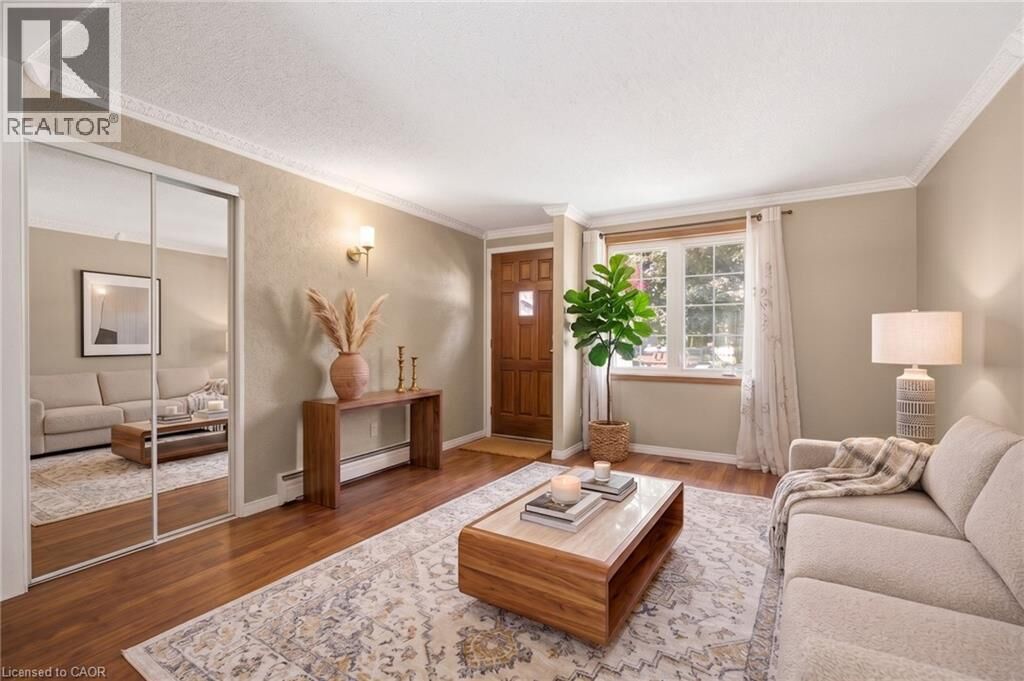 Property Photo: 162 Tiffany Street ON N3H 4G6