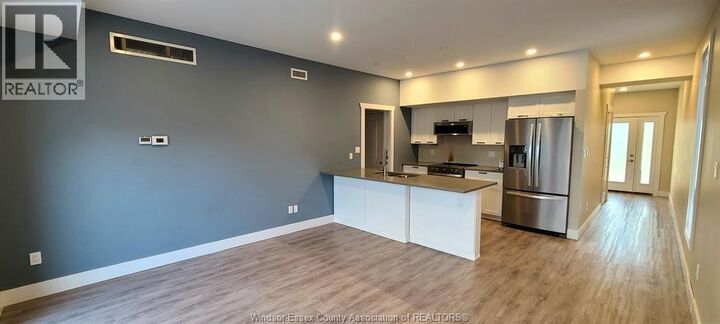 Property Photo: 550 Sandison Street 31 ON N9E 0A3