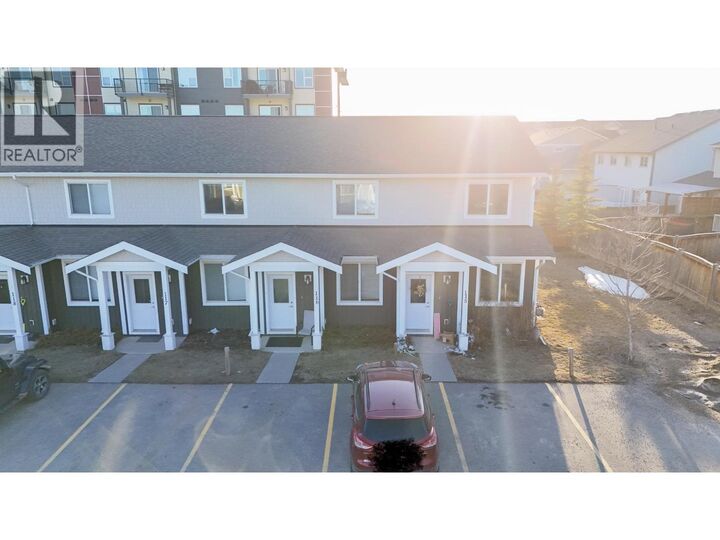 11008 102 Avenue 115 — photo 1