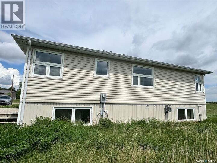 Property Photo: 603 5th Avenue SK S0C 1G0