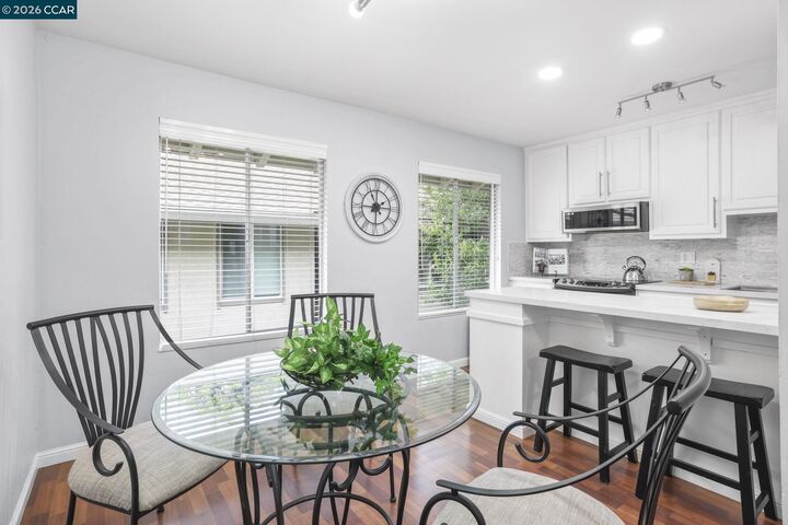 Property Photo: 2560 Walnut Blvd 24 CA 94596