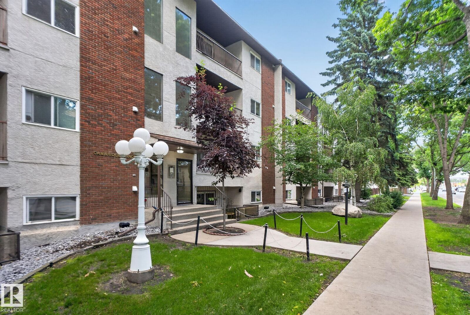 Property Photo: 10520 80 Avenue NW 108 AB T6E 1V3