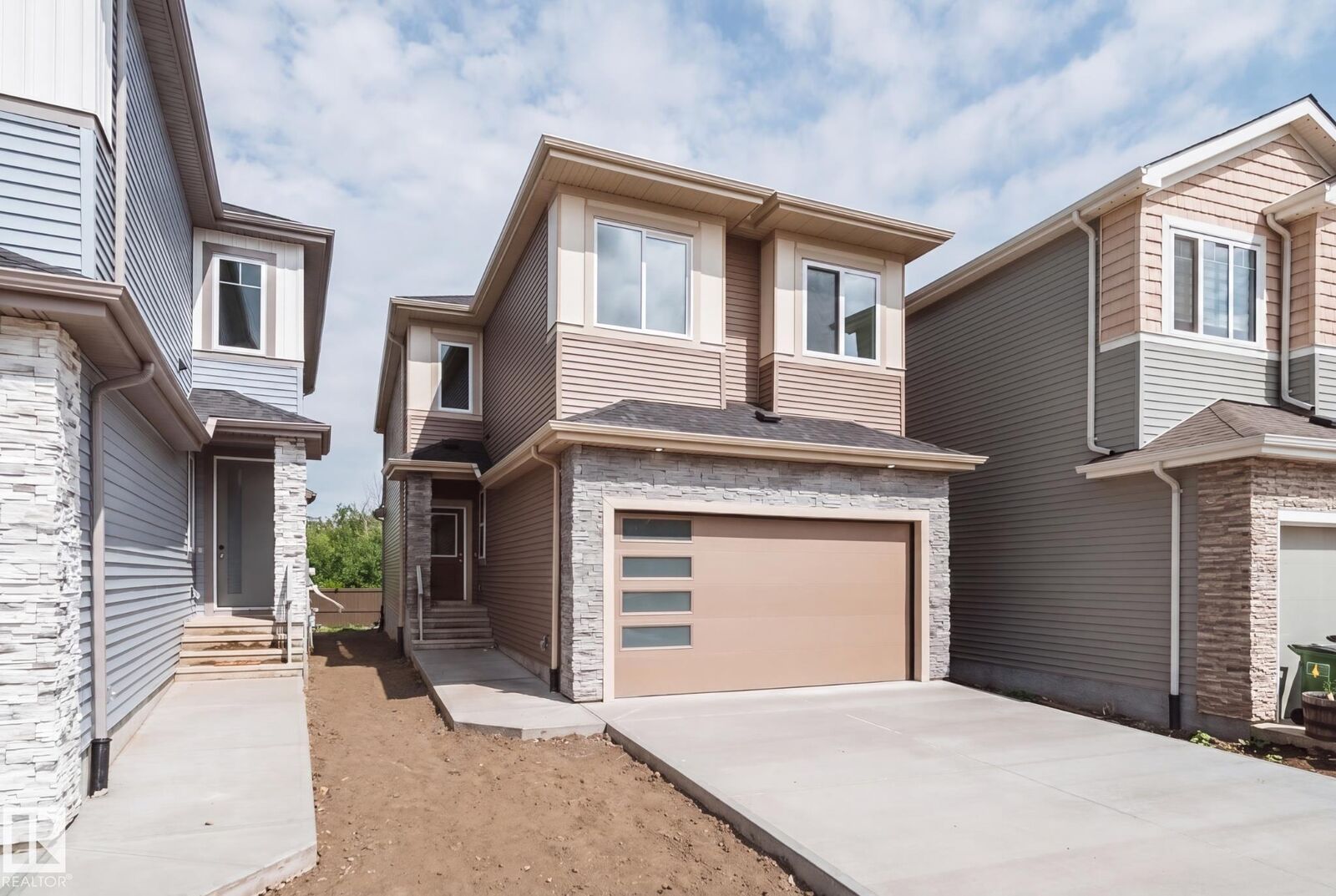 Property Photo:  8816 183 Avenue NW  AB T5Z 0S8 