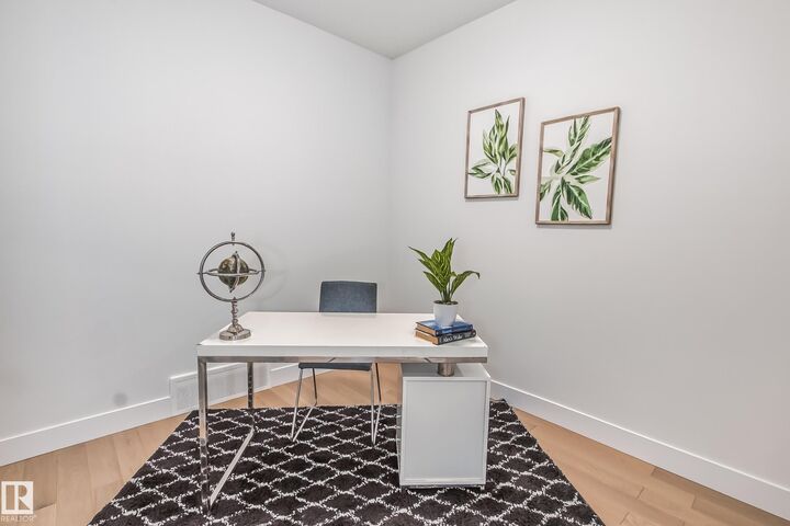 Property Photo: 5380 Kimball Place SW AB T6W 5E5