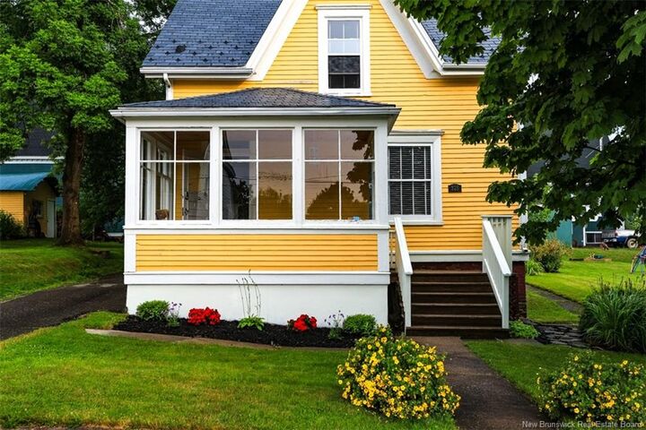 Property Photo:  325 St James Street West  NB E2M 2E7 