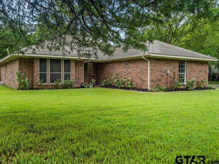Property Photo:  131 County Road 2234  TX 75773 