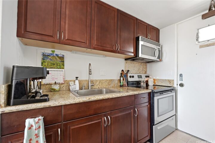 Property Photo: 1419 Dominis Street 1202 HI 96822