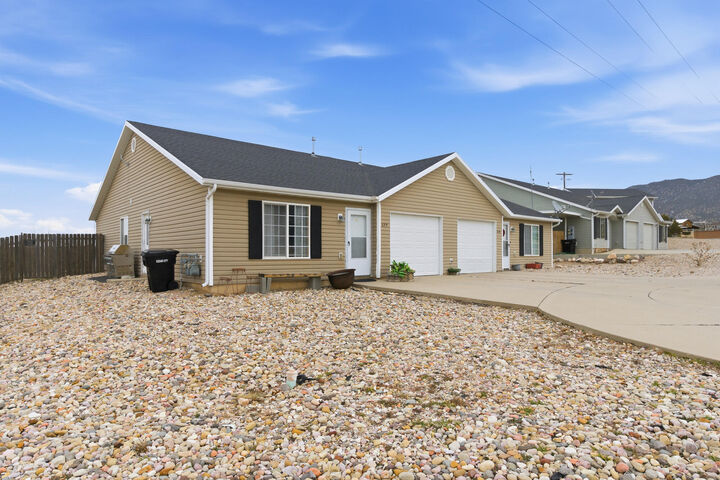 Property Photo:  577-579 E Nichols Canyon Road  UT 84721 