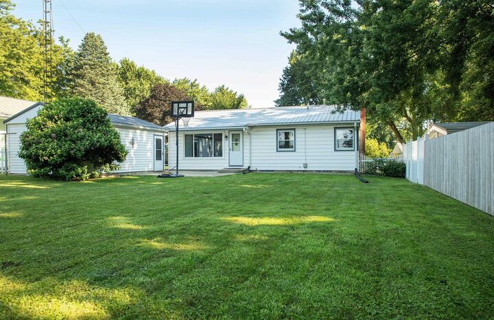 Property Photo: 1317 3rd Ave SW IA 50677