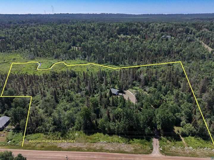 Property Photo: 782 County Road 6 MN 55604