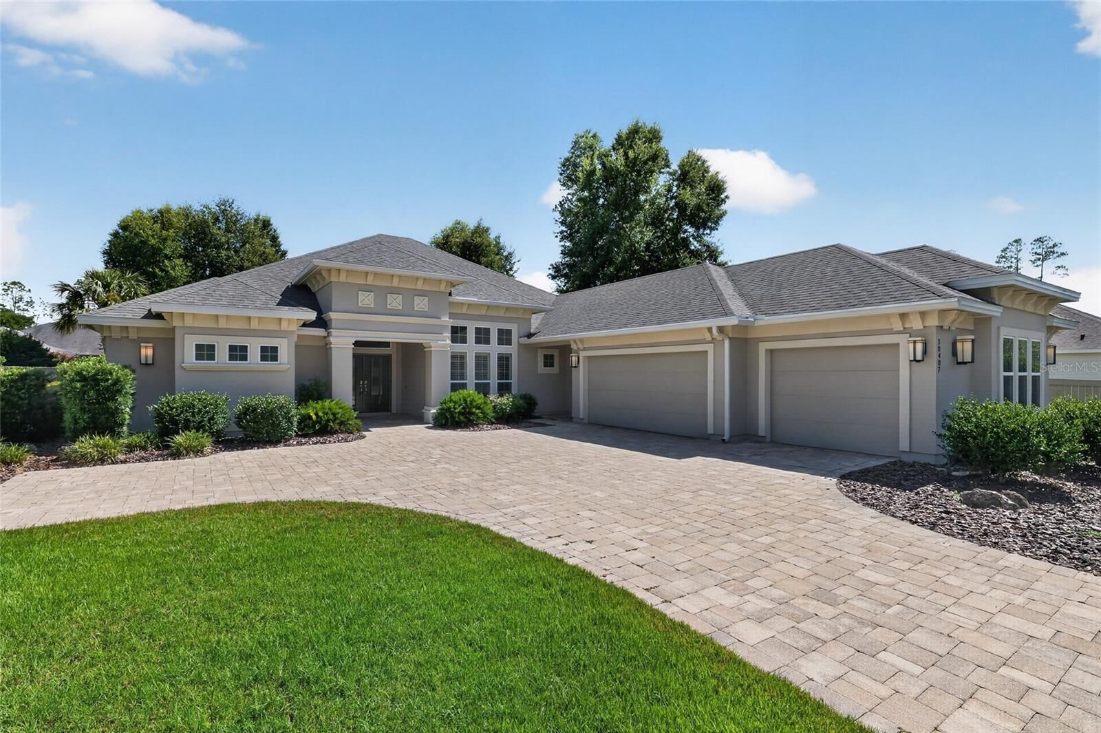 Property Photo:  10407 SW 26th Place  FL 32608 