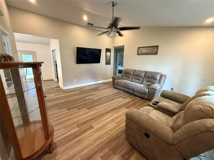 Property Photo:  10 Emerald Trail  FL 34472 