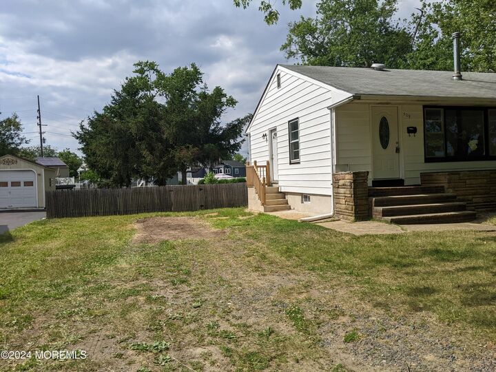 Property Photo:  509 Stone Road  NJ 07735 