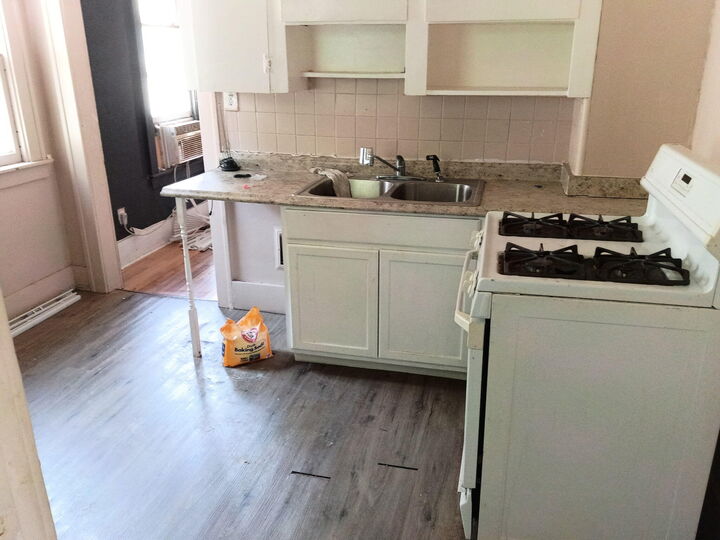 Property Photo:  18620 Charest Street  MI 48234 