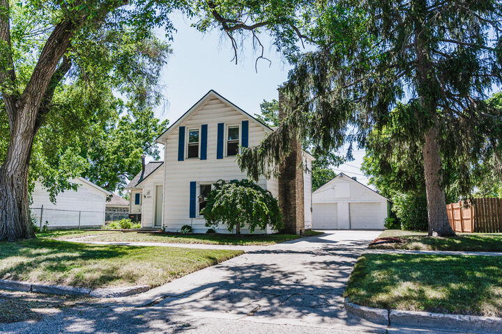 Property Photo: 1025 Marion Avenue MI 49307