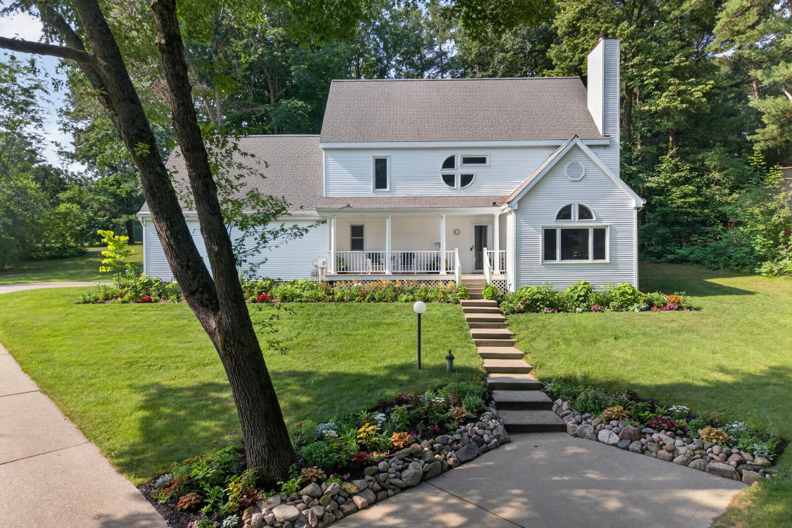 Property Photo: 19547 Golfview Drive MI 49307
