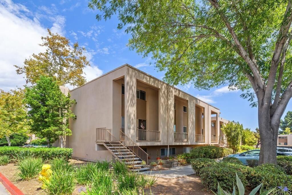 Property Photo:  5700 Baltimore Drive 25  CA 91942 