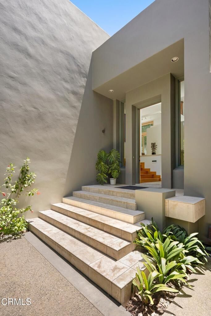Property Photo:  1240 Bennett Drive  CA 91103 